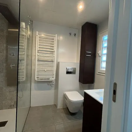Apartment Premium A Pie De Playa, Con 3 Piscinas, Mini Golf Y Terraza Salobrena