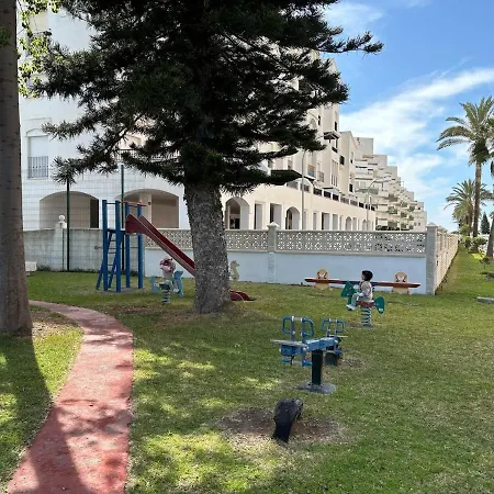 Premium A Pie De Playa, Con 3 Piscinas, Mini Golf Y Terraza Salobrena