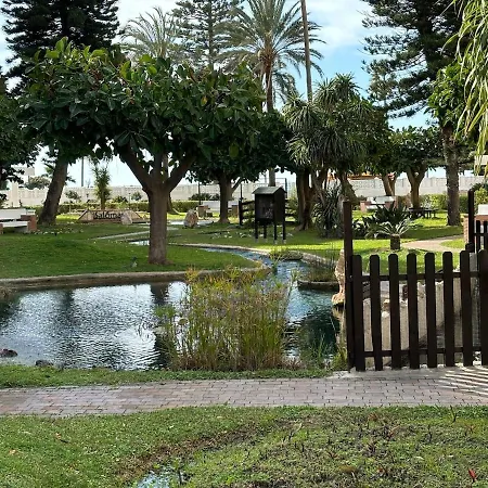 Premium A Pie De Playa, Con 3 Piscinas, Mini Golf Y Terraza * Salobrena